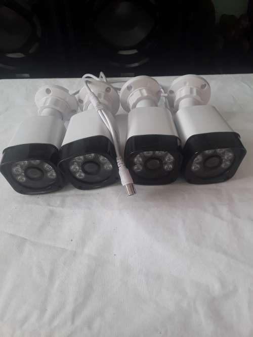 SET OF 4 AHD COLOR CAMERAS(ONE BID FOR ALL)2.0MP