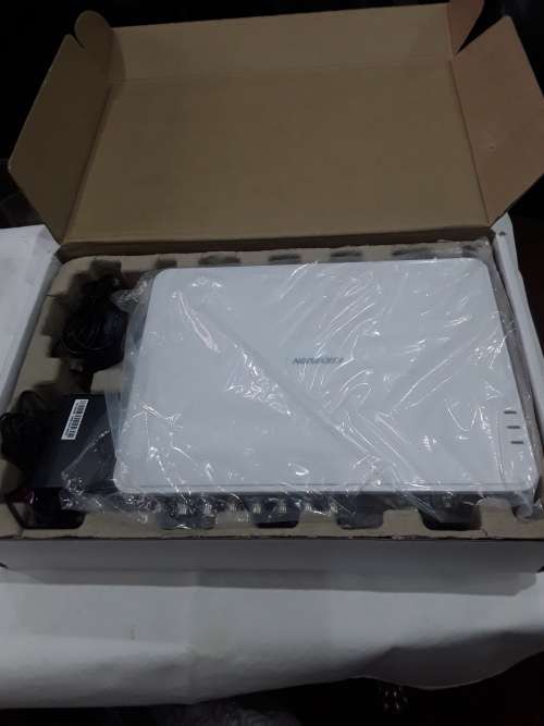 16 CHANNELS HIK VISION TURBO DVR