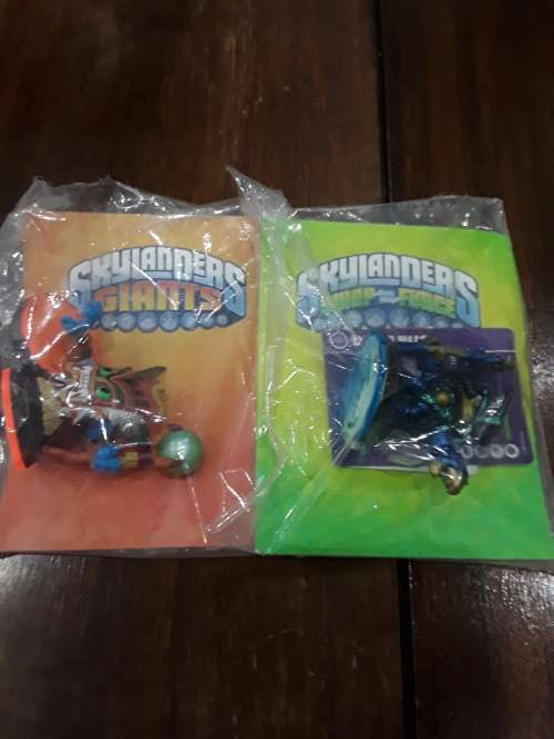 10 X SKYLANDERS FIGURES WITH CARD AND STICKERS (ONE BID FOR ALL)