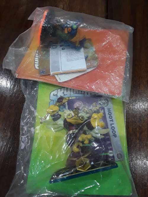 10 X SKYLANDERS FIGURES WITH CARD AND STICKERS (ONE BID FOR ALL)