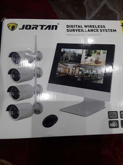 WIRELESS LCD NVR AND CAMERA KIT