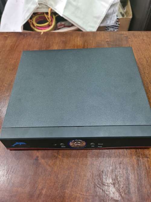 8 CHANNEL AHD DVR,INCLUDING POWER SUPPLY AND MOUSE