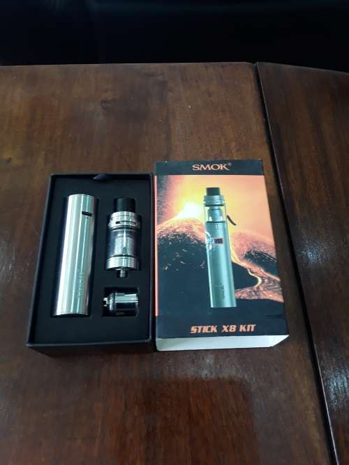 STICK 8 VAPE(USED ONCE)