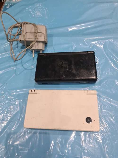 2 X NINTENDO POCKET GAMES AS A JOBLOT