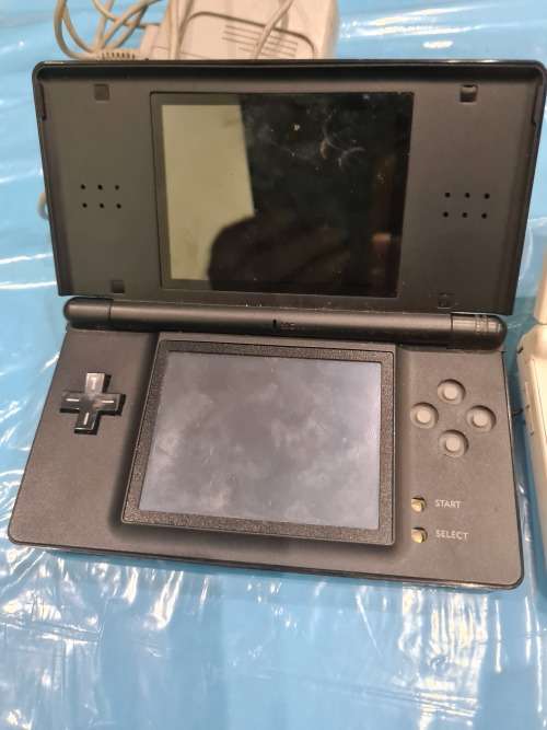 2 X NINTENDO POCKET GAMES AS A JOBLOT