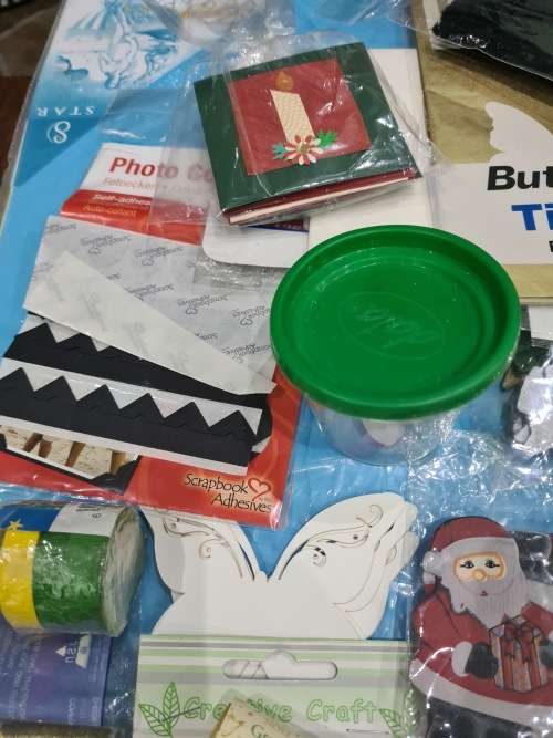 JOBLOT SCRAPBOOK ASSESCORIES