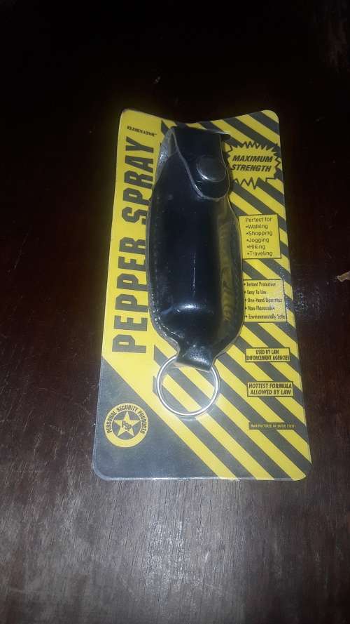 PEPPER SPRAY WITH KEYRING POUCH