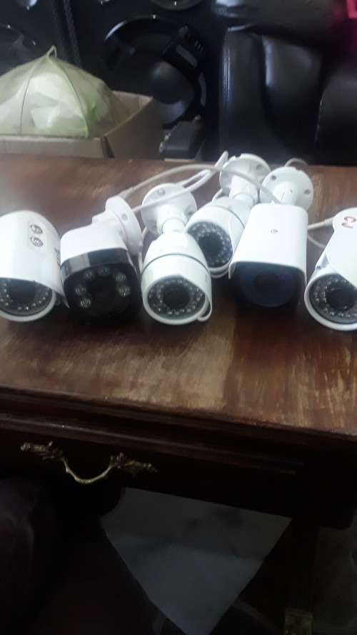 JOBLOT X 6 CCTV CAMERAS(ONE BID FOR ALL)