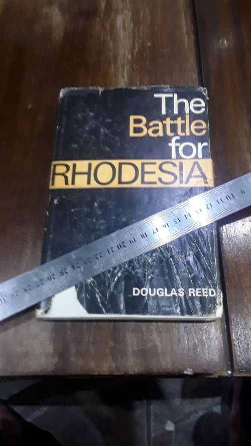 HARDCOVER BOOK (THE BATTLE FOR RHODESIA)
