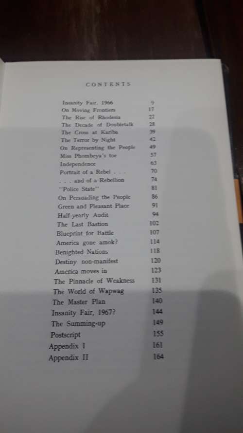 HARDCOVER BOOK (THE BATTLE FOR RHODESIA)