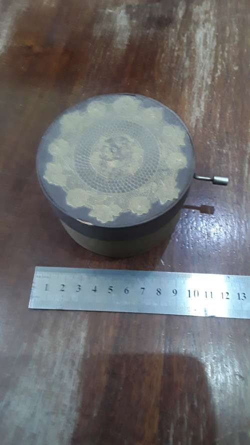 WIND AND PLAY MUSICAL BOX(BEETHOVEN FUR ELISE)PIANO TUNE