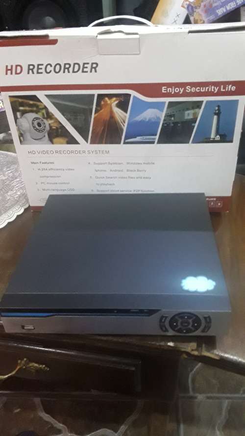 16 CHANNELS P2P DVR INCL.POWER SUPPLY,REMOTE AND MOUSE