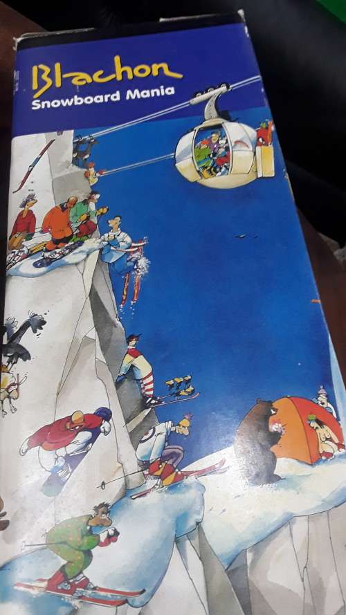 HEYE BLACHON(SNOWBOARD MANIA)1000 PIEC VINTAGE PUZZLE-TRIANGULAR BOX-COMPLETE