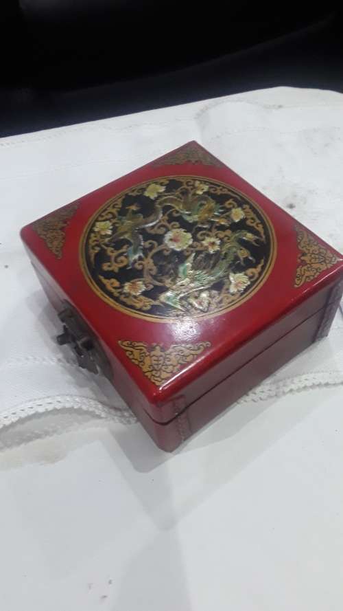 ANTIQUE CHINESE DOMINO PACK IN ORIGINAL BOX