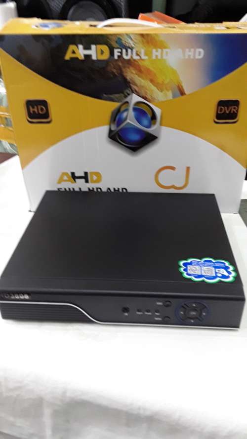 8 CHANNELS FULL AHD DVR INCL.POWER SUPPLY AND REMOTE
