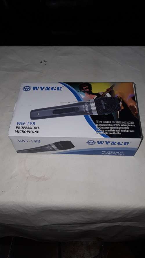 PROFFESSIONAL MICROPHONE