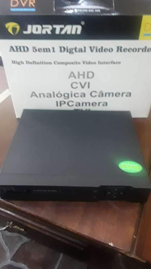 8 CHANNELS 5 IN ONE AHD DVR INCL.POWER SUPPLY,REMOTE AND MOUSE