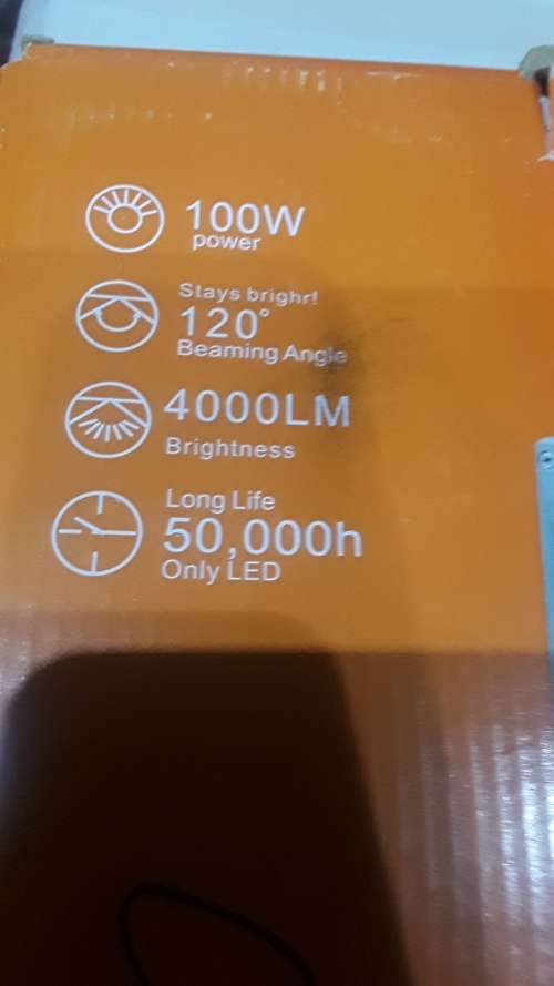 100 WATTS KED OUTDOOR LIGHTS