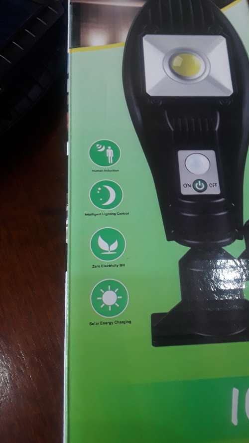 100 WATTS SOLAR SENSOR STREET LAMP