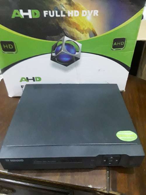 4 CHANNEL AHD DVR INCLUDED POWER SUPP.Y AND MOUSE