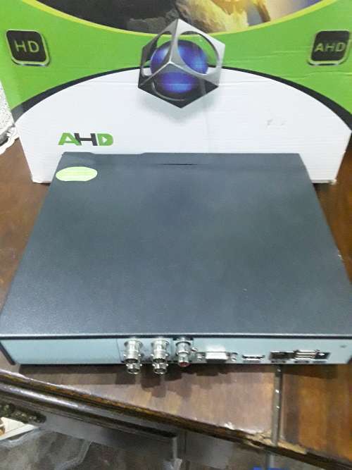 4 CHANNEL AHD DVR INCLUDED POWER SUPP.Y AND MOUSE