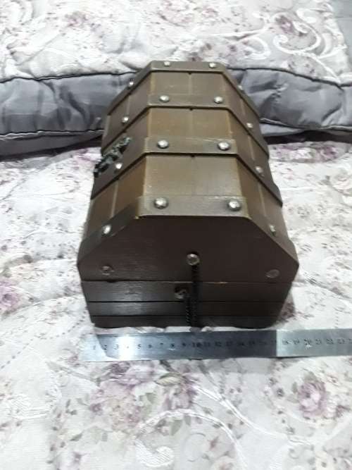 VINTAGE WOODEN WIND UP MUSICAL BOX(LIONS HEAD HANDLES)SEE PHOTOS FOR DETAILS