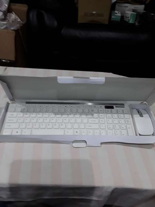 ULTRA THIN FASHION KEYBOARD AND MOUSE