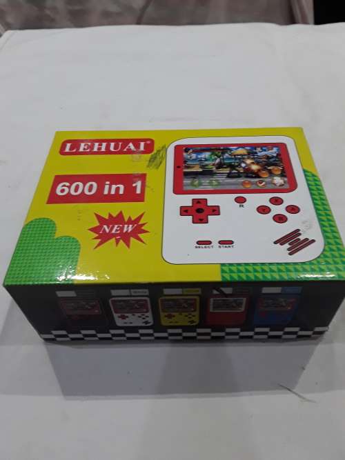 600 IN ONE HANDHELD GAME