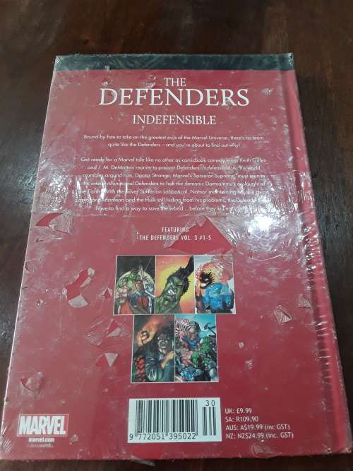 MARVEL SUPERHERO`S HARDCOVER COMIC(THE DEFENDERS)