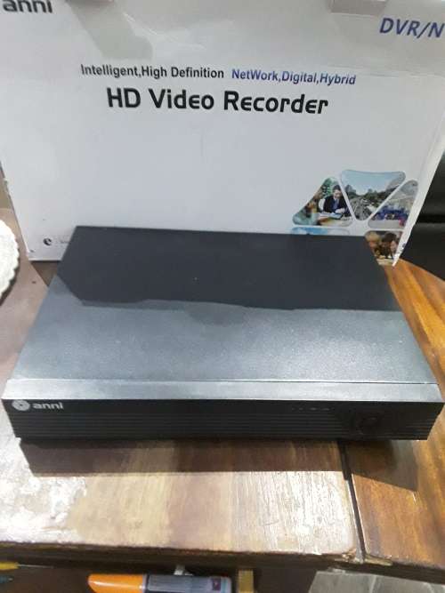 16 CHANNELS DVR/NVR INCLUDING POWER SUPPLY, REMOTE AND MOUSE
