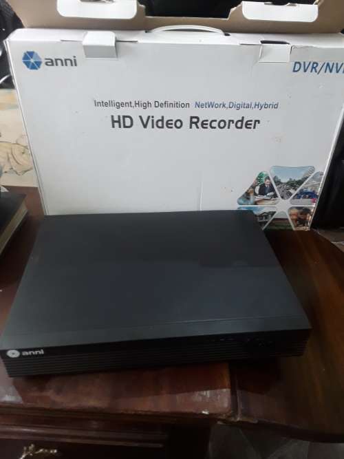 16 CHANNELS HD DVR/NVR INCLUDING POWER SUPPLY AND SOFTWARE (REMOTE VIEWING)