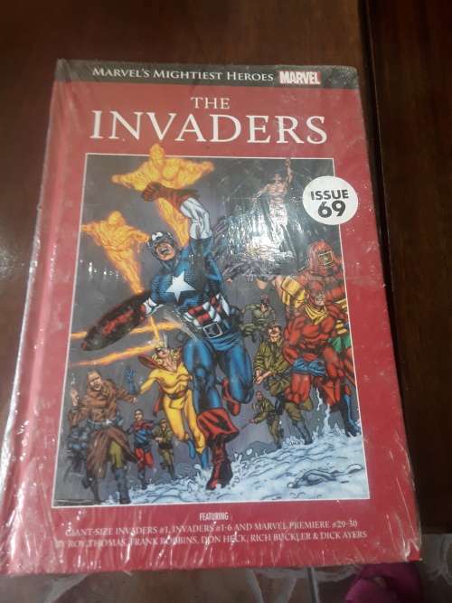 MARVEL SUPERHERO`S HARDCOVER COMIC(INVADERS)