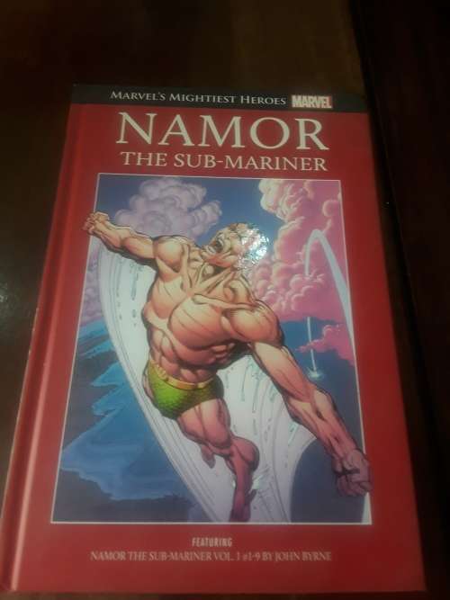 MARVEL SUPERHERO`S HARDCOVER COMIC(NAMOR)THE SUBMARINER