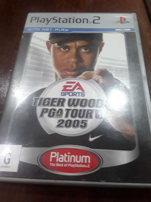 SONY PS11 CONSOLE WITH 2 CONTROLS,POWER SUPPLY AND 9 ORIGINAL GAME DISCS