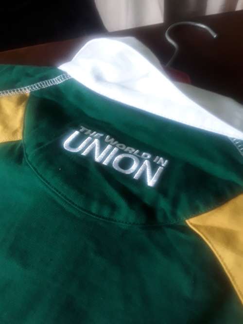 OFFICIAL LICENSED SA RUGBY T SHIRT(2XL)