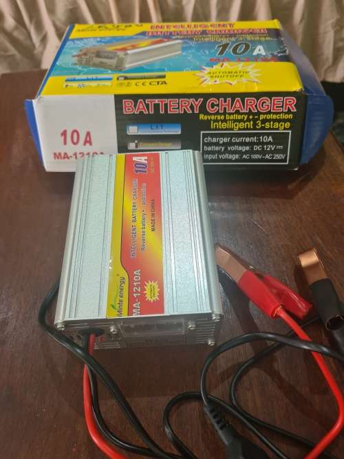 10pcs AMP BATTERY CHARGER