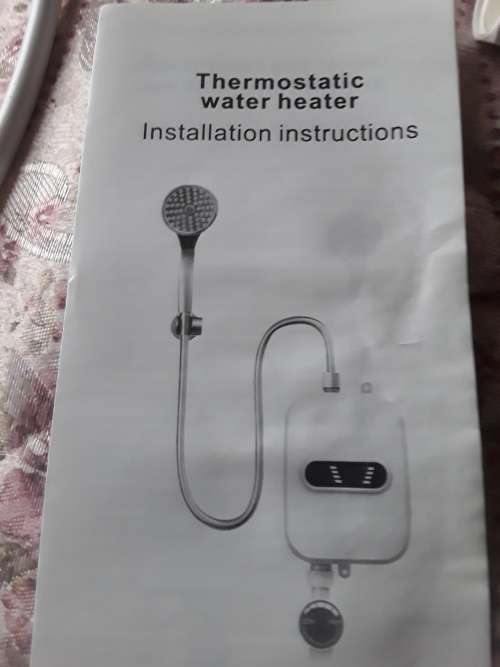 THERMOSTATIC WATER HEATER WITH ALL ATTACHMENTS
