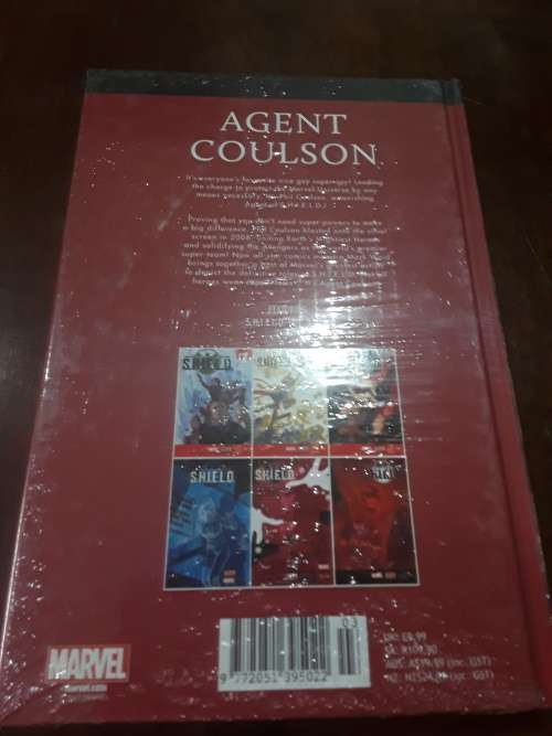 MARVEL SUPERHERO`S HARDCOVER COMIC(AGENT COULSON)