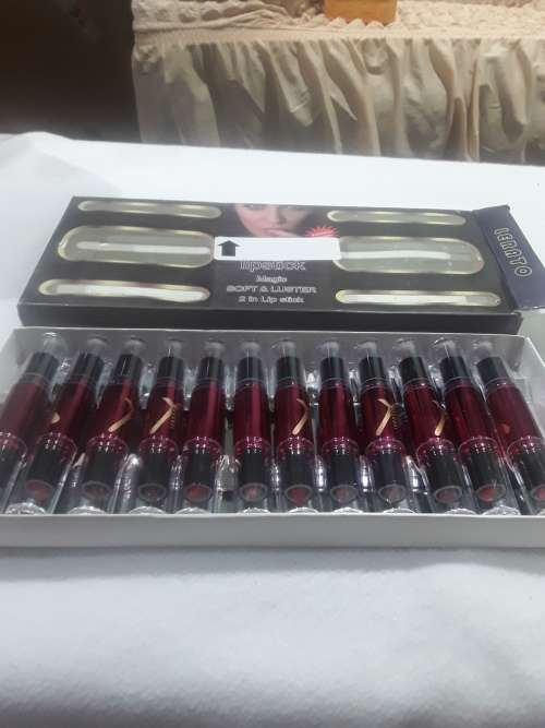 PACK OF 16 ALL COLOURS 2 SIDED LIPSTICKS