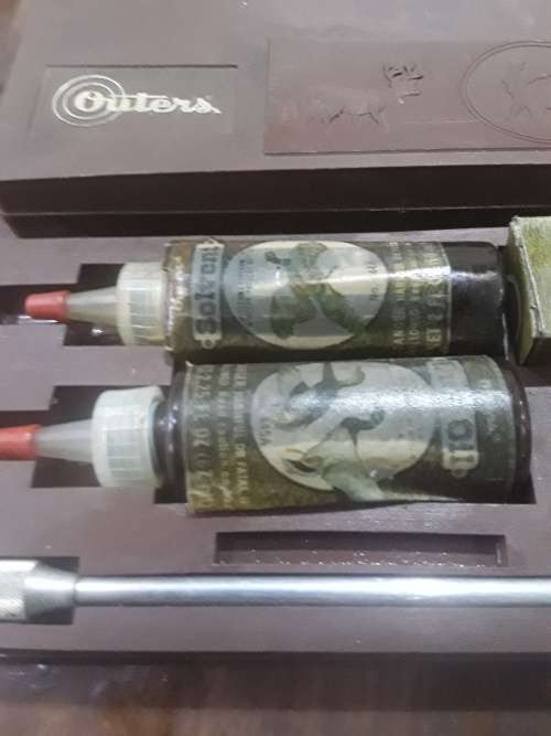 VINTAGE OUTERS GUN CLEANING KIT