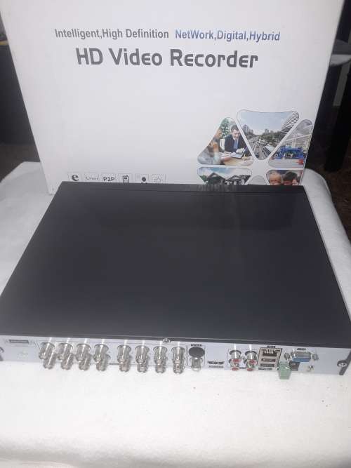16 CHANNELS AHD DVR/NVR INCLUDING POWER SUPPLY AND MOUSE