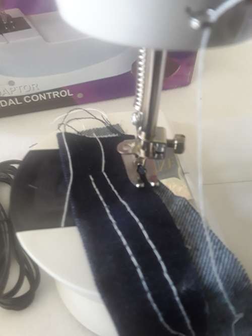 DOUBLE SPEED CONTROL MINI SEWING MACHINE (FREE ASSESCORIES)