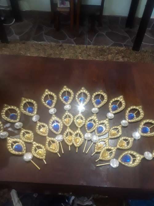 JOBLOT METAL PEACOCK TAILS(11 PIECES)