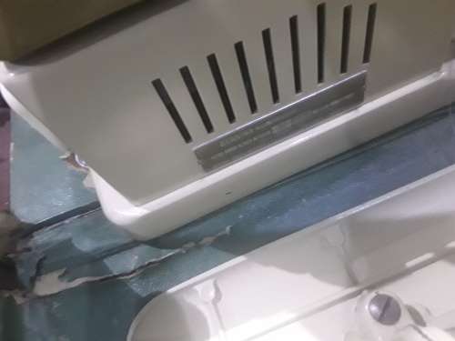 VINTAGE BERNINA  730 RECORD SEWING MACHINE IN COMPATIBLE SUITCASE(WITH ALL ASSC.)WORKS LIKE A BOMB