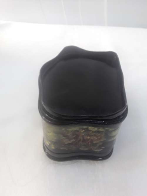 VINTAGE WOODEN JEWELRY BOX