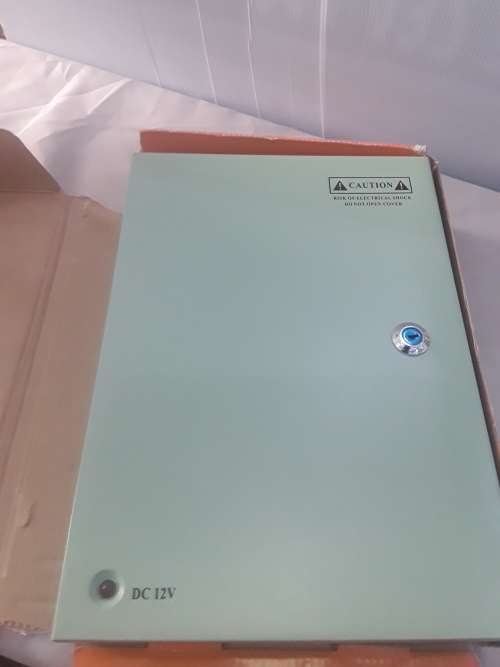 12 VDC,18 OUTPUT SWITCH MODE CCTV POWER SUPPLY