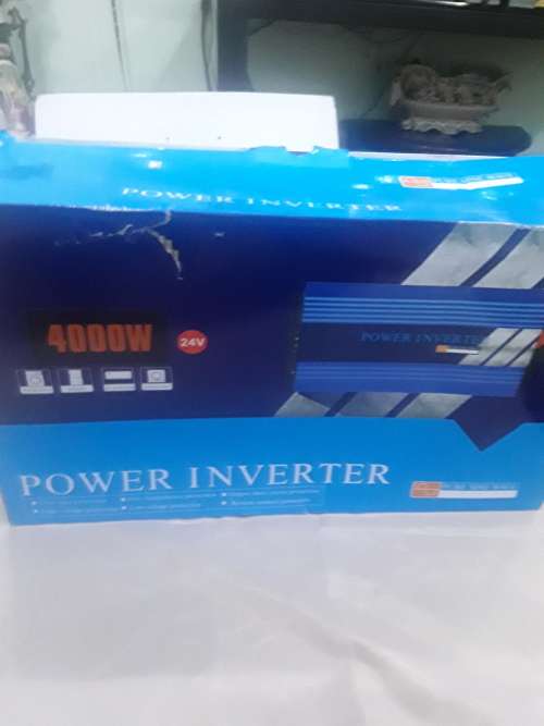 4000 WATTS PURE SINEWAVE POWER INVERTER(12 V)