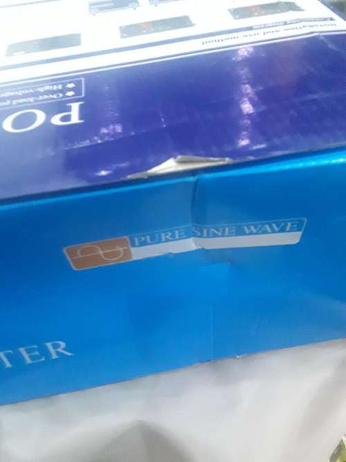 4000 WATTS PURE SINEWAVE POWER INVERTER(12 V)