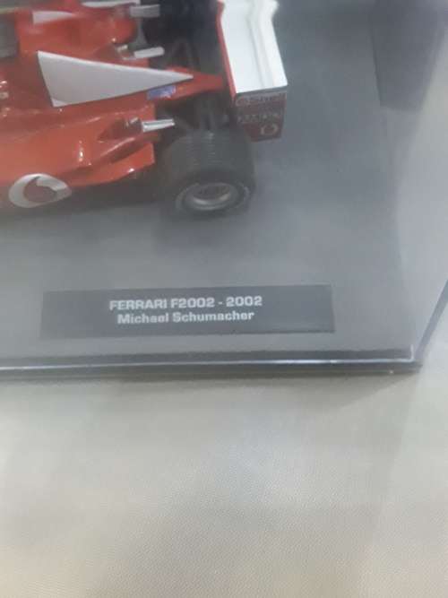 FORMULA 1 DIE CAST MODEL (FERRARI F2002-MICHAEL SCHUMACHER)SCALE 1:43