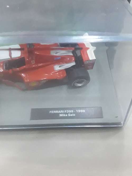 FORMULA 1 DIE CAST MODEL (FERRARI F399-1999,MIKA SALO)SCALE 1:43
